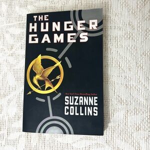 Hunger Games book by Susan Collins